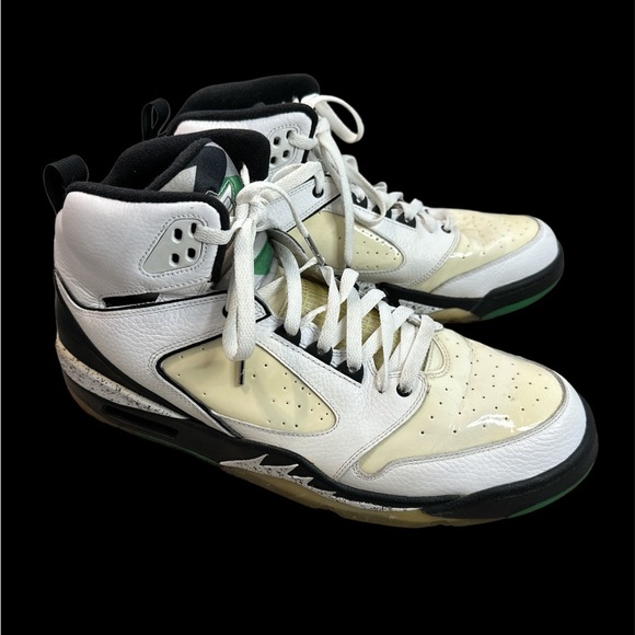 Air Jordan 60 Plus Retro Boston Celtics Sneakers - Picture 2 of 6